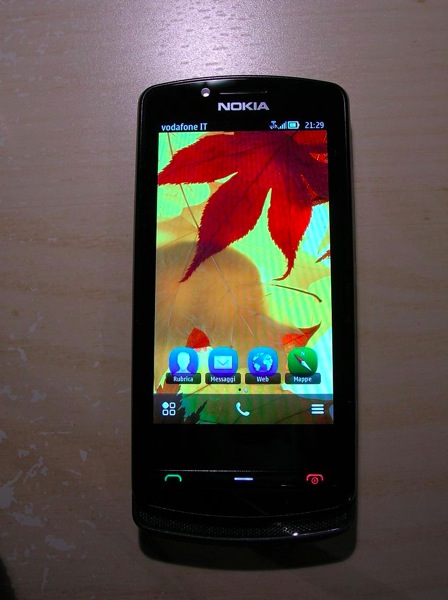 nokia-700-img