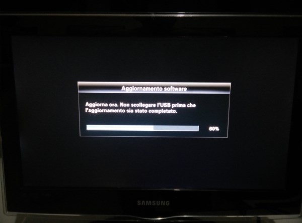 aggiornare firmware tv samsung tramite usb