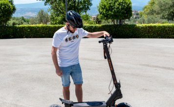 Recensione KuKirin G4, il re della strada con motore da 2000 W Recensione KuKirin G4, il re della strada con motore da 2000 W