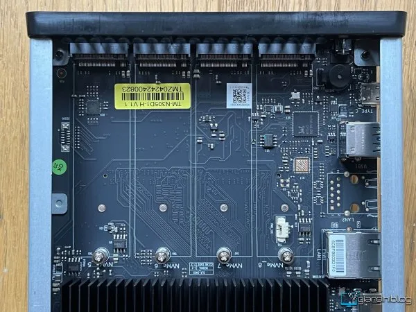 Layout Interno Per Slot SSD NVMe