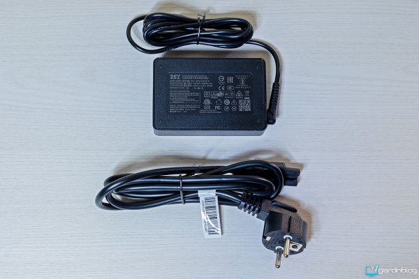 Geekom Mini IT13 2025 Alimentatore