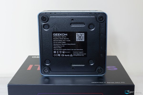 Geekom Mini IT13 2025 Down