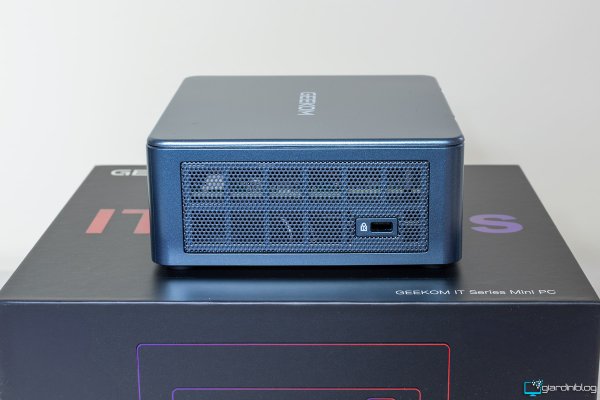 Geekom Mini IT13 2025 Right