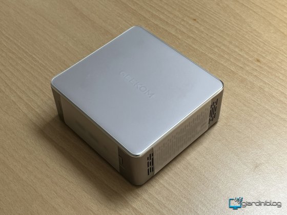 Dopo Unboxing Geekom A5 2025