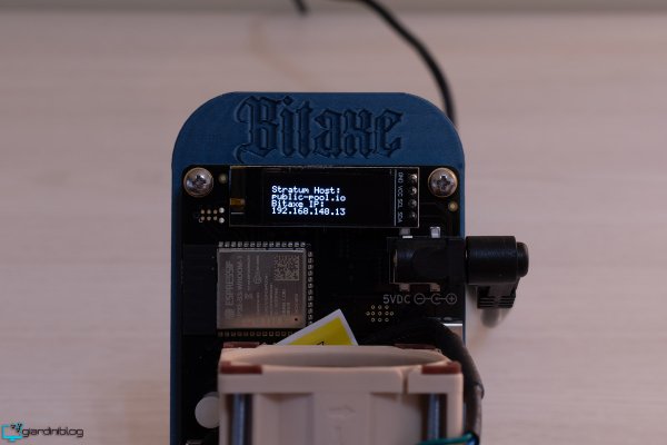 Bitaxe Gamma 601 Display 1