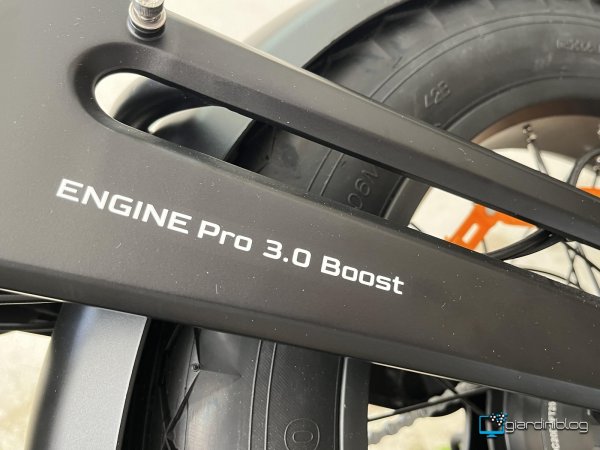 Dettaglio Scritta ENGWE Engine Pro 3.0 Boost