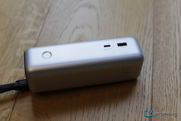 Altre Porte Su Anker Zolo Power Bank 25000mAh