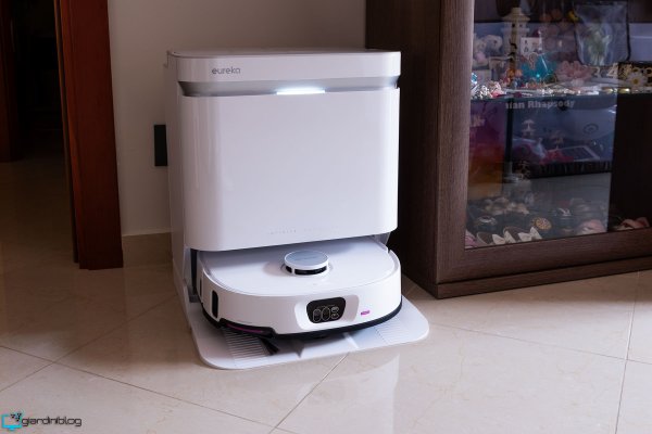 J15 Max Ultra Design Principale