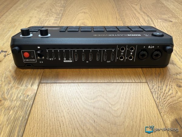 Retro Del RodeCaster Video