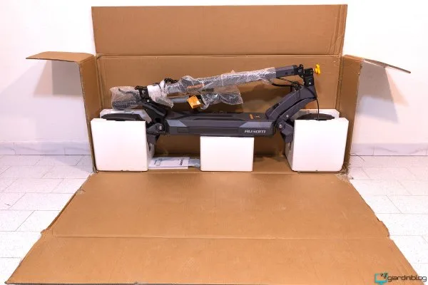Ausom DT2 Pro Unboxing 5