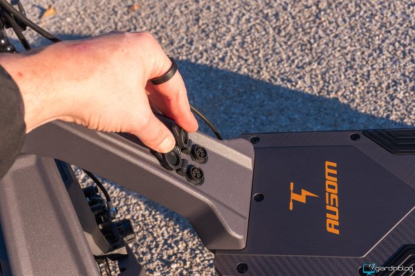 Ausom DT2 Pro Ricarica