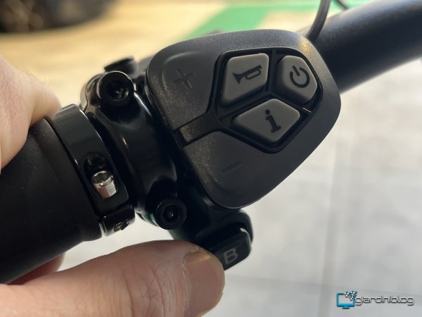 Bottone Boost Dedicato ENGWE