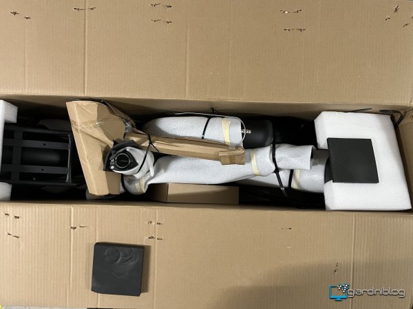 L20 3.0 Boost Unboxing 3