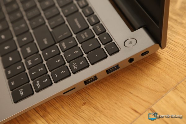 Bottone Di Accensione E Connettivia Per RX16