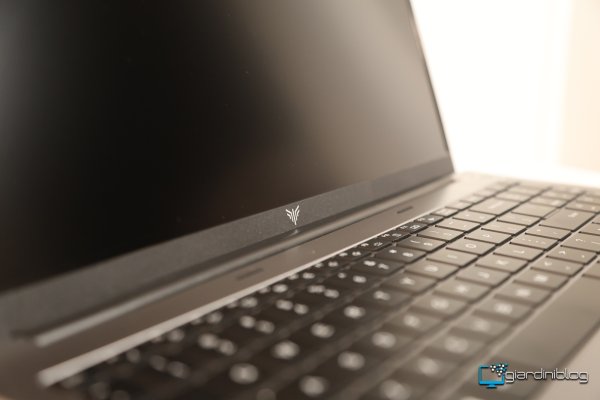 Logo Di AceMagic Su RX16