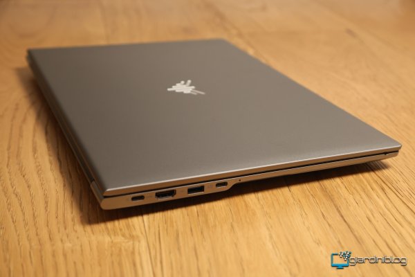 Profilo Sinistro Portatile AceMagic RX16