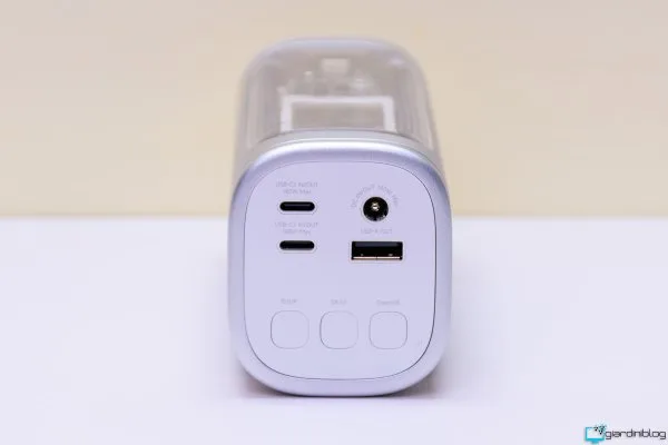 Shargeeek 300 Powerbank 11