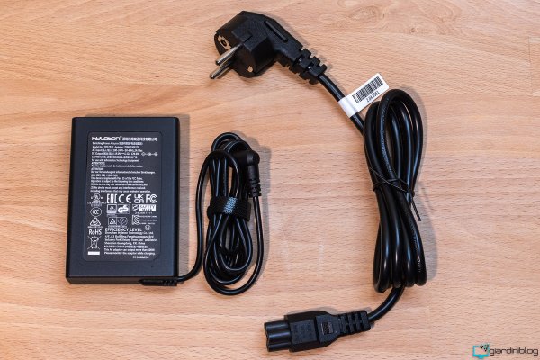 Geekom A8 Alimentatore