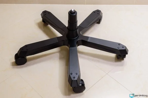 DXRACER Master Montaggio 1