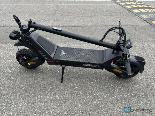 Monopattino Chiuso ENGWE Y1000