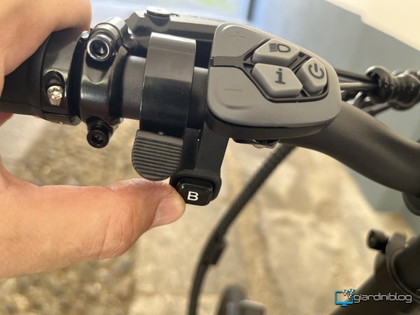 Bottone Boost Su ENGWE O20