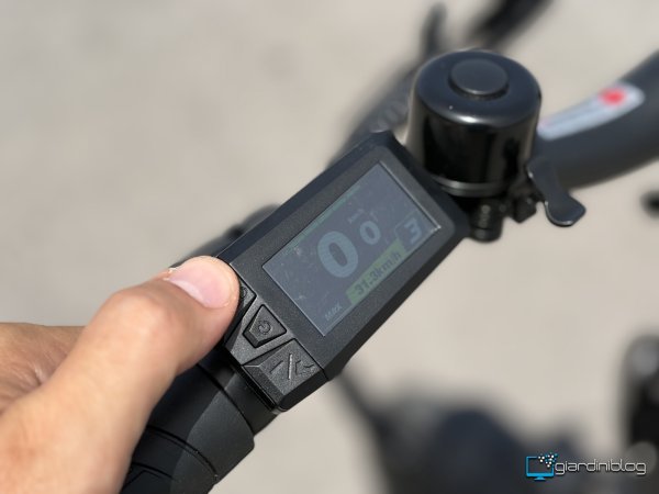 Display Alla Luce Del Sole F20 Flex