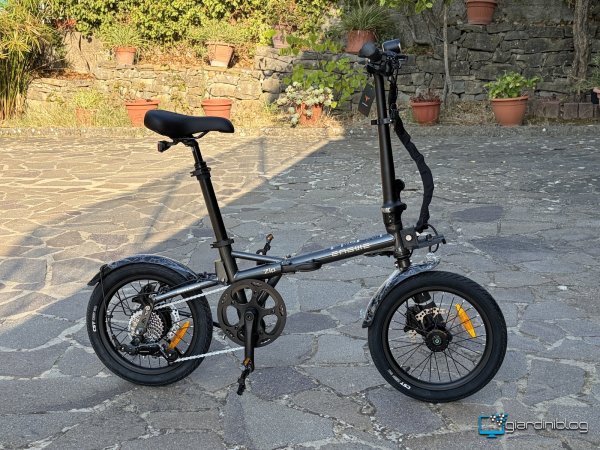 ENGWE Zip Design E Sistema Di Piegatura