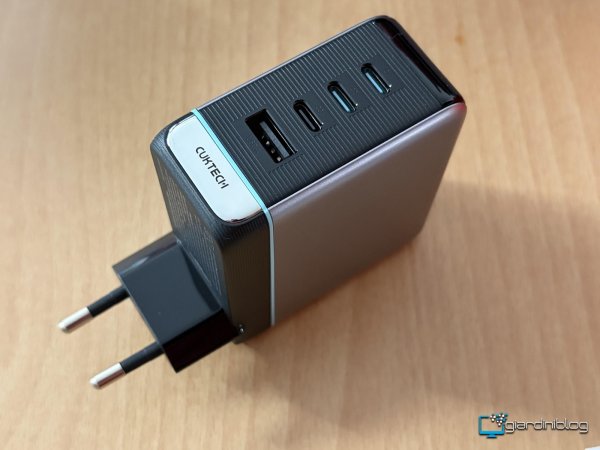 Porte USB C E USB A Di CUKTECH 10