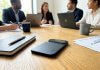Recensione Comu Action Pro: il registratore IA che trasforma le riunioni in slide ed email Recensione Comu Action Pro